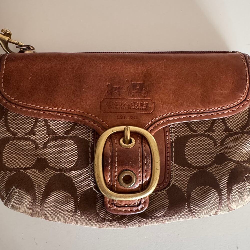 Coach Signature Jacquard Bleecker Buckle Wristlet Brown Leather Clutch Vtg Y2K - Picture 2 of 9